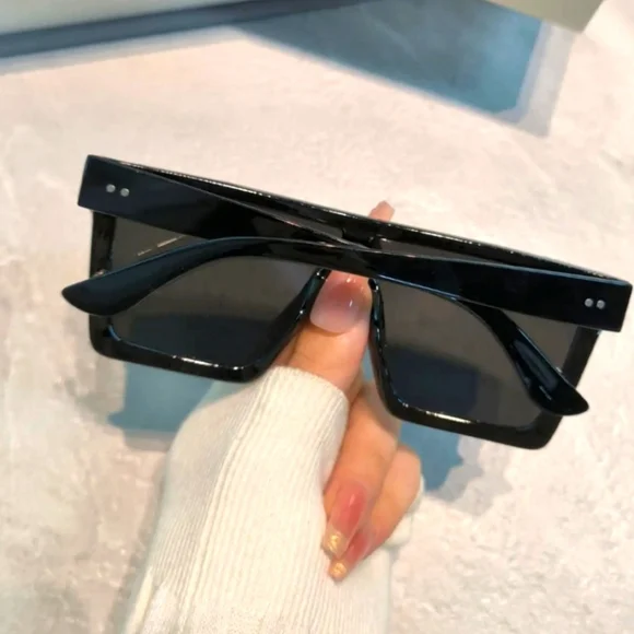 Black & Silver Rhinestone Unisex Sunglasses - Picture 3 of 4